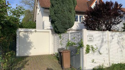 Freundliches und gepflegtes 6-Raum-Reihenendhaus mit EBK in Bensheim