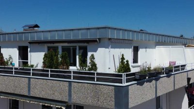 Sofort beziehbar: Dachterrassen Traum mit Weitblick in ruhiger Lage