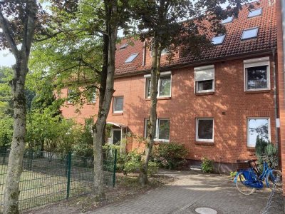 Zentral gelegene 2-Zi.-Wohnung in Wedel!