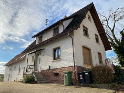2 Häuser mit großer Grünlandfläche und Weitblick - Ruhiger Wohntraum für Natur- u. Tierliebhaber