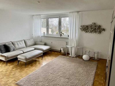 Zentrumsnah und dennoch ruhig mit großem Balkon
