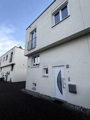 Sonniges Reihenendhaus mit Südgarten und nachhaltiger Energietechnik