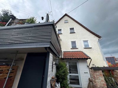 "Alt aber mit Charme -  Einfamilienhaus (Grenzbau) mit Flair in Ostelsheim"
