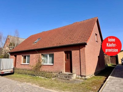 HORN IMMOBILIEN ++ Neubrandenburg Weitin Haus sucht fleißige Hände, ruhige Lage und nette Nachbarn