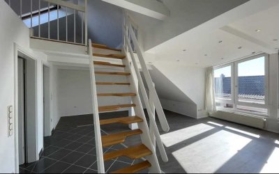 Maisonette Wohnung - Teilmöbliert