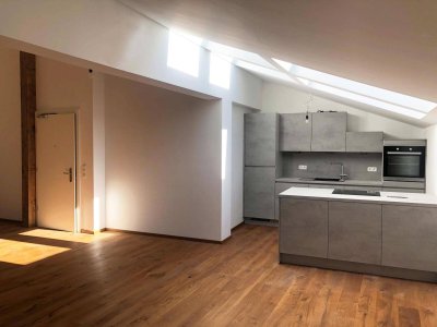 Großzügige Dachgeschoßwohnung mitten im Stadtzentrum