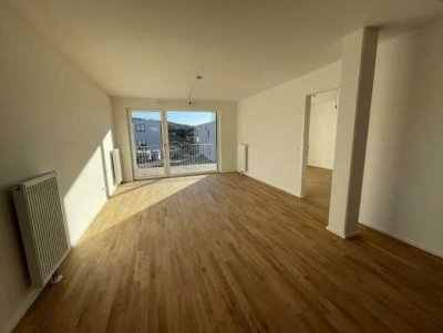 Neuwertige, moderne 2-Zimmer-Wohnung mit großer Terrasse