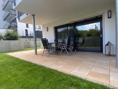 Traumhafte 2,5 Zimmer-Wohnung, voll möbliert mit Terrasse und Garten im ruhigen Cotta