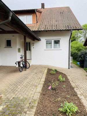 Helles Reihenendhaus mit 3,5 Zimmern auf der Lindenhöhe