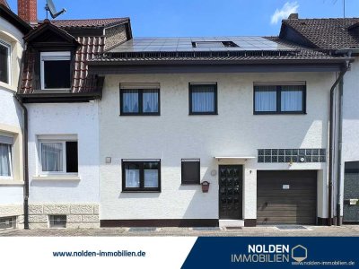 ***EINZIGARTIG WOHNEN IN ZENTRALER LAGE - MIT GARTEN UND GARAGE***