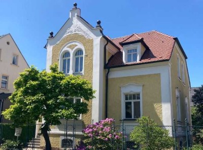 Villa für Liebhaber - Historisches Juwel mit Charakter und großem Garten