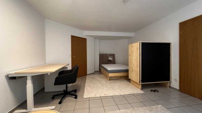 Geschmackvolle, komplett renovierte 1-Raum-Souterrain-Wohnung, gehobene Ausstattung in Filderstadt