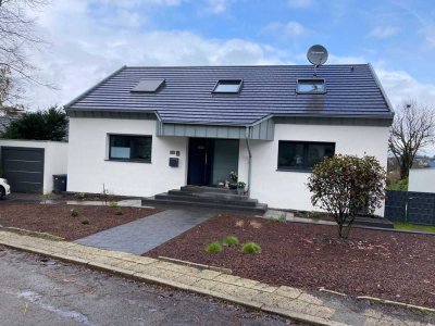 Essen-Werden: Exclusive Familien-Villa 

mit Traum-Grundstück!
