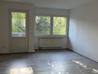 Helle und freundliche Wohnung im 1. OG liegt im beliebten Stadtteil Essen‑Borbeck.