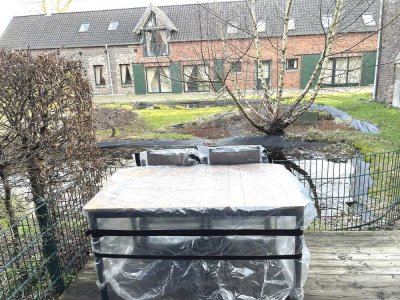 Moderne ETW im EG. mit Terrasse u. kl. Garten in historischer Hofanlage - z.Z. vermietet