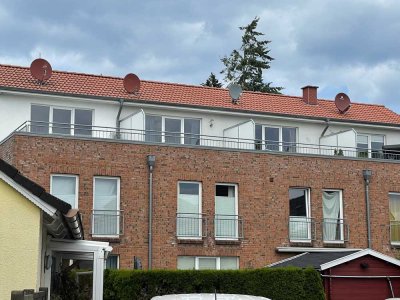 Neuwertiges Reihenhaus mit vier Zimmern und Einbauküche  in Travemünde