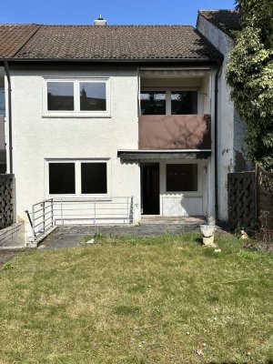 Reihenmittelhaus in ruhiger Feldrandlage mit Ausbaupotential