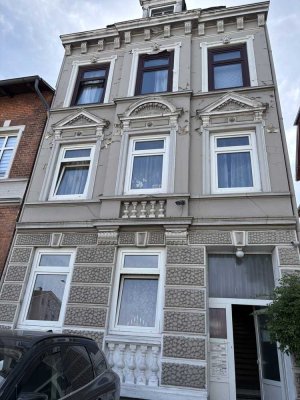 Seltene Gelegenheit: Vermietete Großwohnung in der Fackenburger Allee mit Wertsteigerungspotenzial