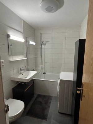 Hübsche 2-Zimmer-Wohnung  mit Balkon + TG Stellplatz