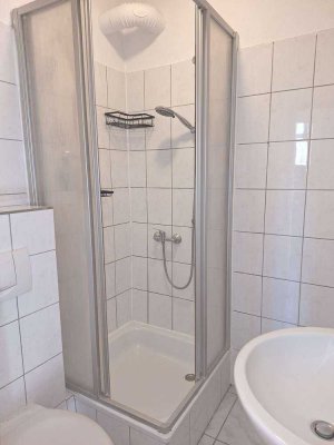 Schöne 2-Zimmer-Wohnung (38 qm) in Köln-Nippes/Weidenpesch (Nähe Pferderennbahn)