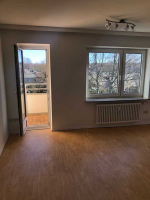 Helle 1-Zimmer Wohnung in Schiffbeck-Honsbergenstraße 4