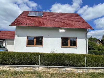 Ideal für Familien. Einfamilienhaus mit guter Anbindung in ruhiger Lage mit Garten