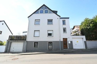 Charmantes Zweifamilienhaus in beliebter Lage * Außenpool * Kaminofen * klimatisiertes DG