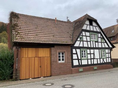 Fachwerkhaus mit großem Garten in Rumbach