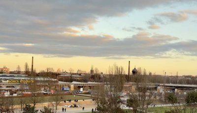 Charmante 2-Zimmer-Wohnung mit Balkon und direktem Parkblick (Gleisdreieck)