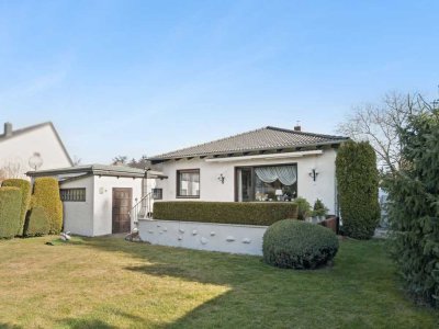 Charmanter Bungalow in Berlin-Lichterfelde mit Pool und Garten – bezugsfrei nach Vereinbarung