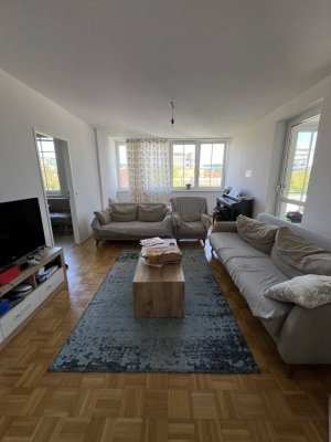 TOLLE LINZER CITYWOHNUNG MIT 3 ZIMMER, 2 BÄDER UND GERÄUMIGER LOGGIA!