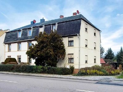 Helle 3-Zimmer Dachgeschosswohnung in Treben mit Gartenanteil