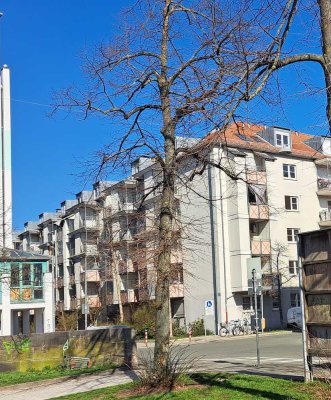 Sonnige Wohnung für 1-2 Personen mit 2 Zimmern, Westbalkon in Nürnberg St. Peter (keine Provision)