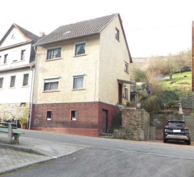 Schönes  Einfamilienhaus mit Garten/Sonnenterrasse in Niederheimbach-bei Bingen/Rhein