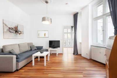 Helmholtzkiez, Göhrener Straße: 2 Zimmer Altbauwohnung mit Balkon
