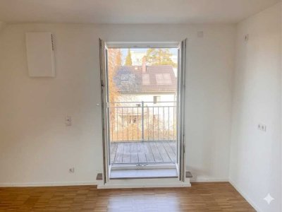 Exklusive drei Zimmer Dachgeschosswohnung mit Balkon