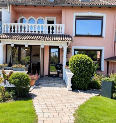 Wunderbar und gepflegt!! RMH mit herrlichem Garten in ruhiger Lage