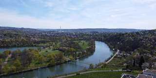 4-Zimmer-Wohnung mit sonnigem und großem Balkon in sehr ruhiger Lage