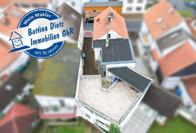 DIETZ: Saniertes 2 Familienhaus mit Dachterrasse in ruhiger Lage in Schaafheim! 5,41 % Rendite