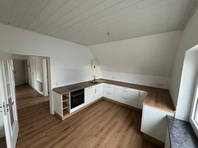 Helle 4-Zimmer-Wohnung mit Balkon und Garage in Sehnde