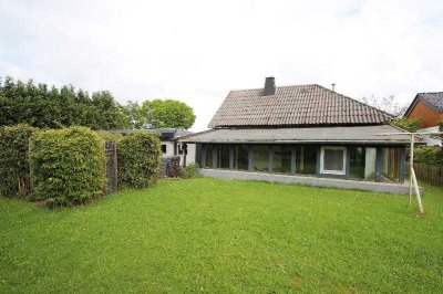 Liebevoll saniertes Bauernhaus Hofanlage Kaminofen Wintergarten Doppelgarage Nebengebäude Terrassen