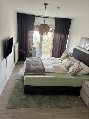 Helle 3-Zimmer Wohnung mit Balkon in Karlsdorf-Neuthard