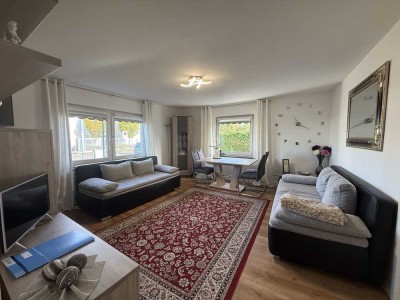 Sehr gepflegt Drei-Zimmer-Wohnung mit Balkon