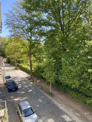 Helle 4-Zimmer Wohnung mit 3 Balkonen in Augsburg Innenstadt