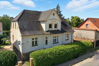 Einfamilienhaus mit 7 Zimmern und großem Grundstück direkt an der Malxe