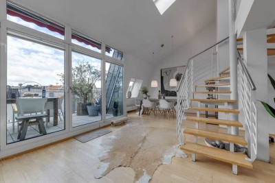 Penthouse-Gefühl mit besonderer Wohnatmosphäre - mitten im beliebten Pempelfort