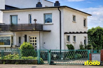 1–2 FAMILIENHAUS MIT TRAUMHAFTEN MAINBLICK, Garten und Großgarage – viel Potenzial zum fairen Preis
