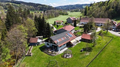 Schmuckstück im Allgäu zwischen Wald und Wiesen, idyllisch am Fluß