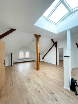 Lichtdurchflutete 3-Raum-Wohnung mit Einbauküche
