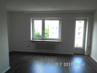 Exklusive, geräumige 1-Zimmer-Wohnung in Hamburg-Schiffbeck